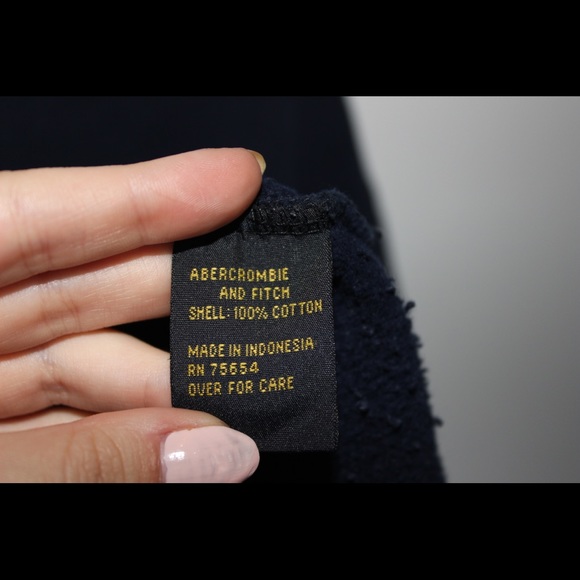 Vintage Abercrombie & Fitch V-Neck Sweatshirt - Picture 6 of 10